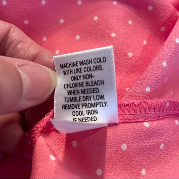 Candie’s pink tiny cap sleeves top/blouse size medium - Picture 4 of 6